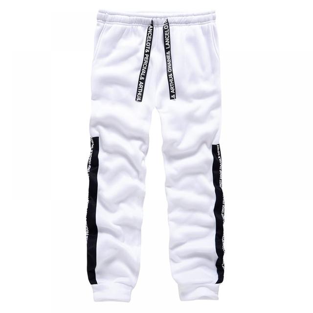 Men's Hooded Tracksuit Set for Autumn Winter Wear