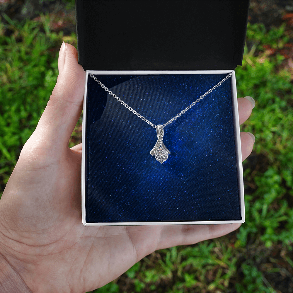 Alluring Beauty Necklace